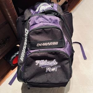 Softball/baseball bat and accessories backpack